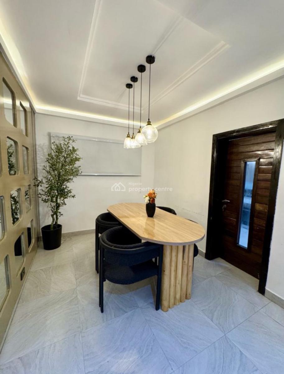 Exquisite 2 Bedroom Apartment, Freedom Way Road Lekki Phase 1, Lekki Phase 1, Lekki, Lagos, Flat / Apartment Short Let
