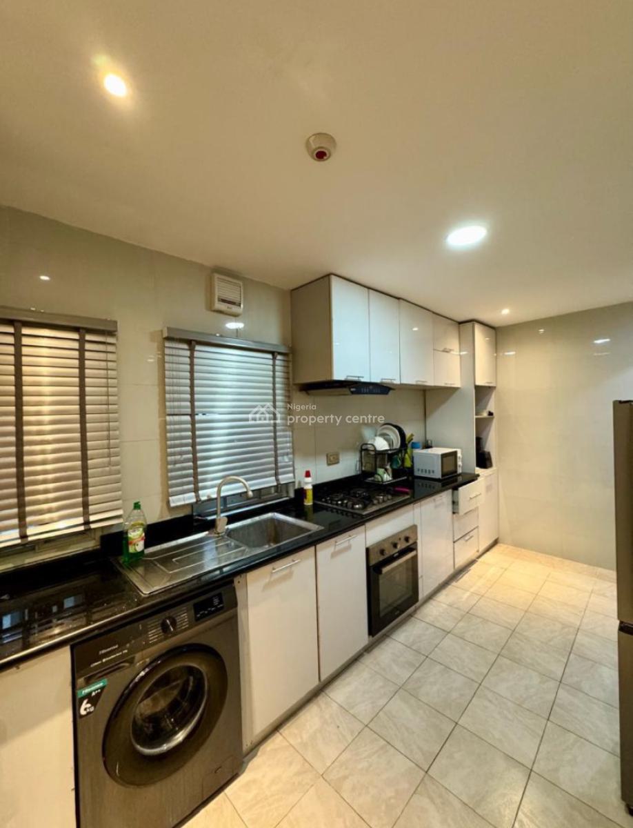 Exquisite 2 Bedroom Apartment, Freedom Way Road Lekki Phase 1, Lekki Phase 1, Lekki, Lagos, Flat / Apartment Short Let