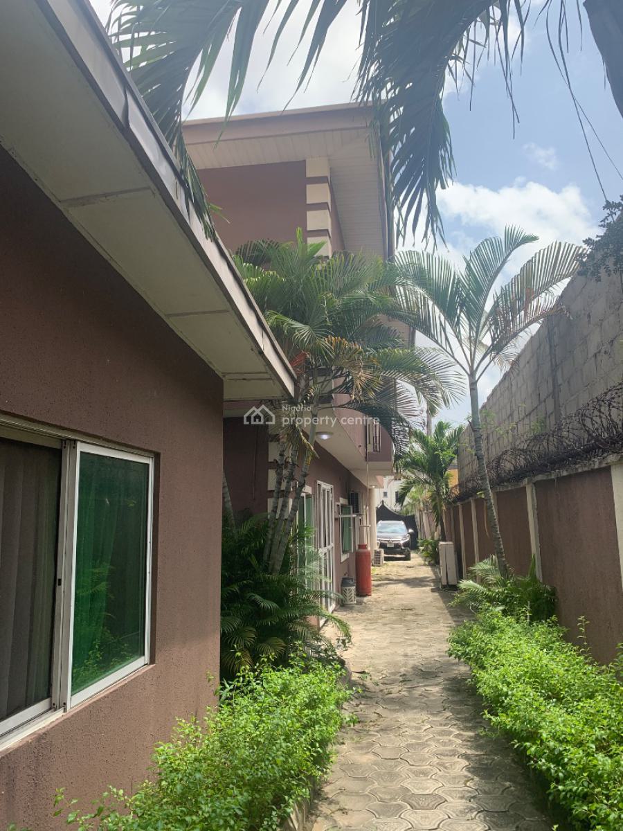 5bedroom Detached House with 2 Rooms Boys Quarters on 540sam Land, Slightly Off Durosimi Etti Street, Lekki Phase 1, Lekki, Lagos, Detached Duplex for Sale