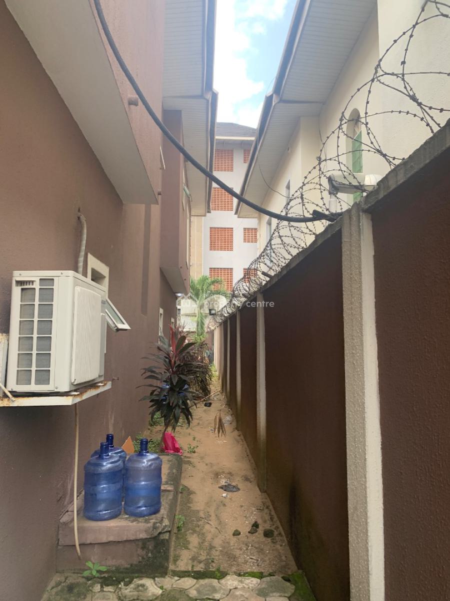 5bedroom Detached House with 2 Rooms Boys Quarters on 540sam Land, Slightly Off Durosimi Etti Street, Lekki Phase 1, Lekki, Lagos, Detached Duplex for Sale