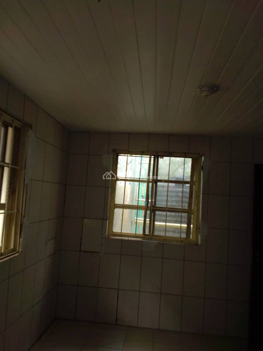 Spacious Room, Shared Only Kitchen, Bakare Estate, Lekki, Lagos, Self Contain (single Rooms) for Rent