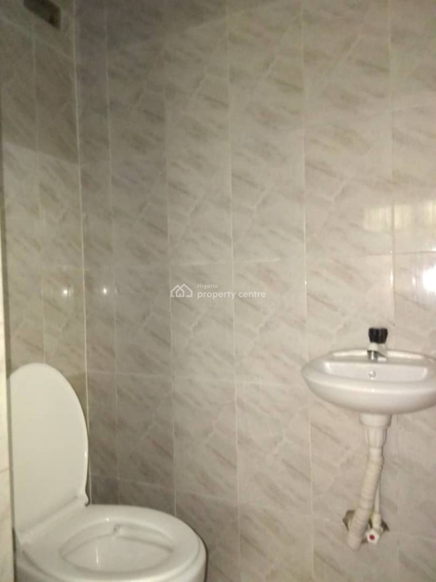 Spacious Room, Shared Only Kitchen, Bakare Estate, Lekki, Lagos, Self Contain (single Rooms) for Rent