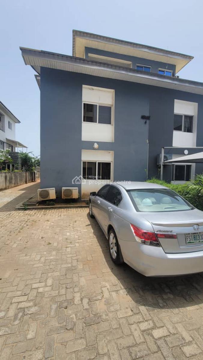 5 Bedroom Semi Detached House, 2 Living Rooms, Study, Box Room, 1 Room, Safe Court Apartments @ikate Lekki...behind Hotr, Ikate, Lekki, Lagos, Semi-detached Duplex for Sale