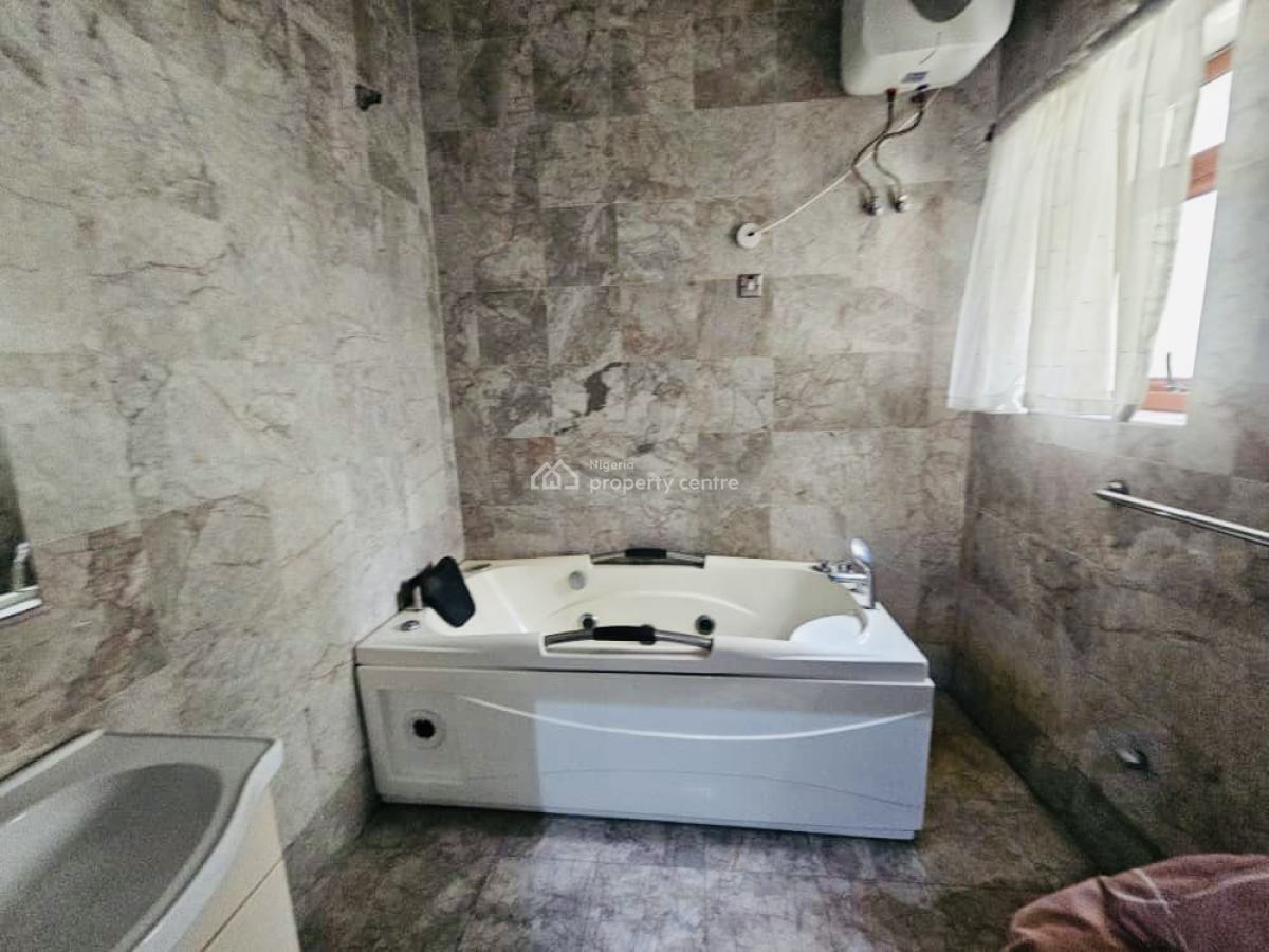Exquisite 3 Bedroom Apartment with Bq, Old Ikoyi, Ikoyi, Lagos, Flat / Apartment for Sale