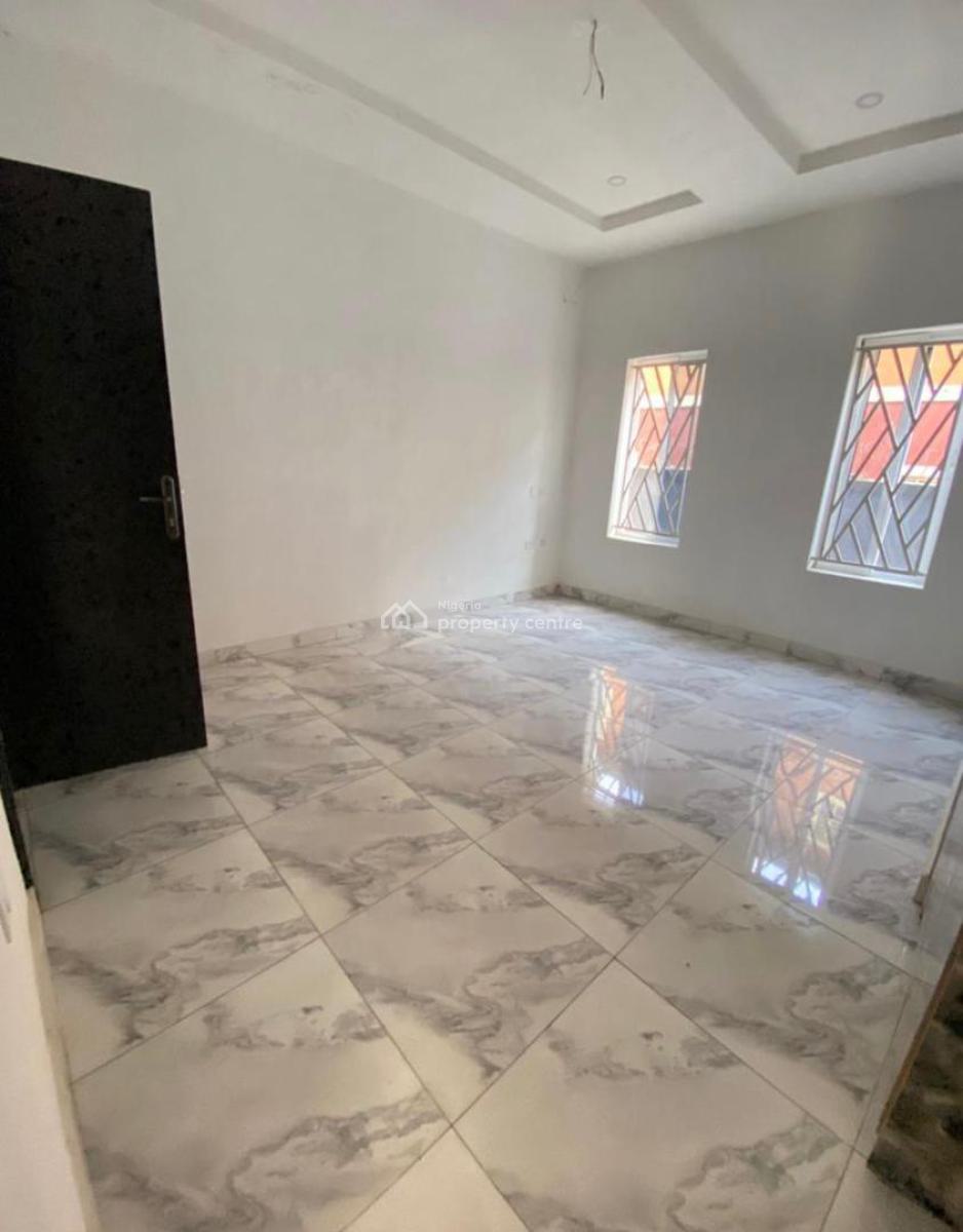Finely Built 2 Bedroom Apartment with Bq, Mobil Road, Ilaje, Ajah, Lagos, Flat / Apartment for Sale