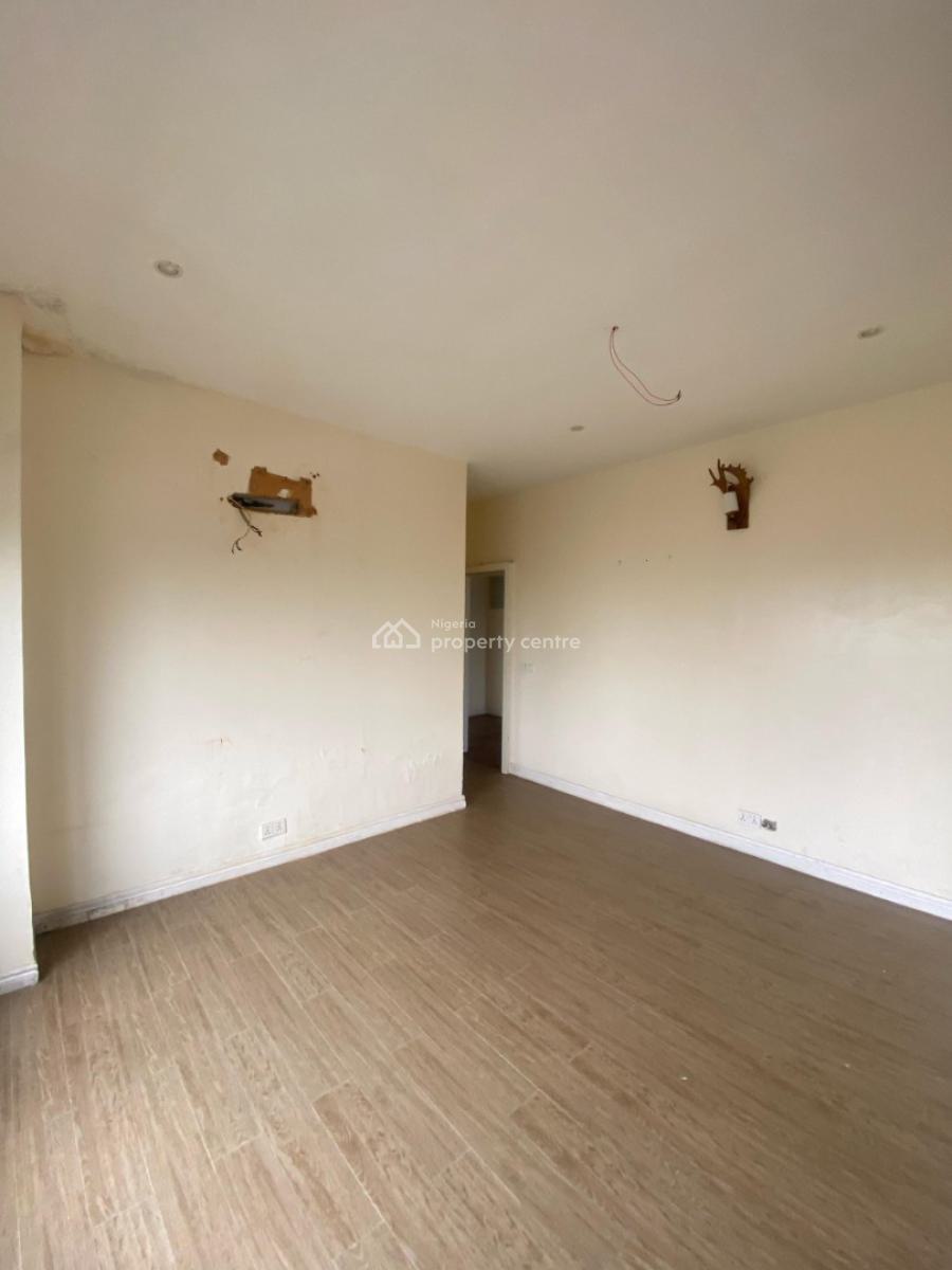 Spacious 3-bedroom Apartment in a Secured Estate, Ikoyi, Ikoyi, Lagos, Flat / Apartment for Sale