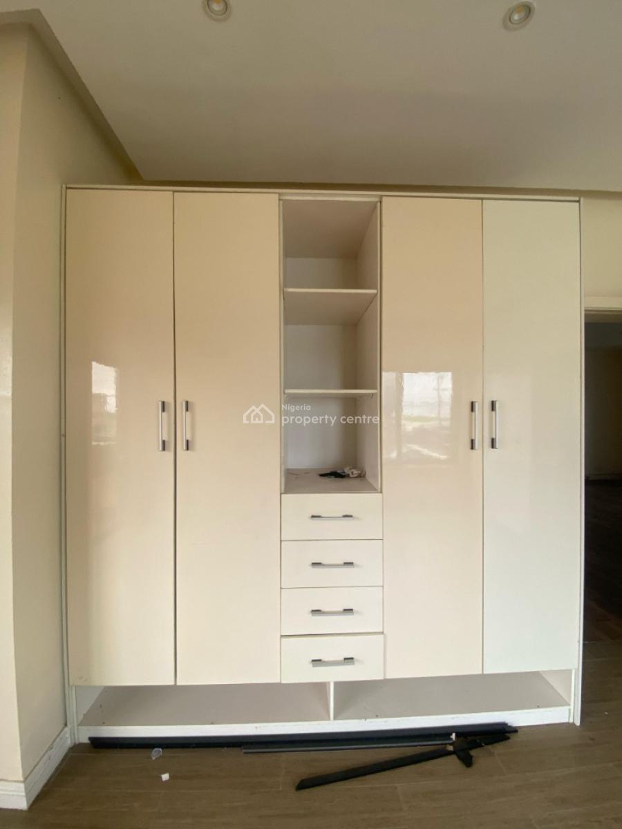 Well Maintained 3 Bedroom Apartment, Ikoyi, Ikoyi, Lagos, Flat / Apartment for Sale