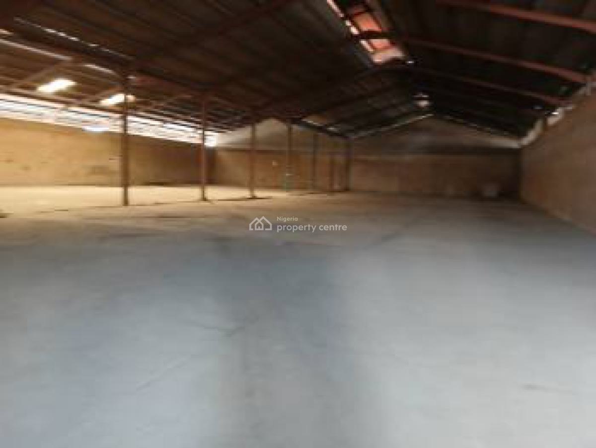 1600sqm Warehouse on 2000sqm Land, Off Fatai Atere Way, Mushin, Ladipo, Mushin, Lagos, Warehouse for Sale