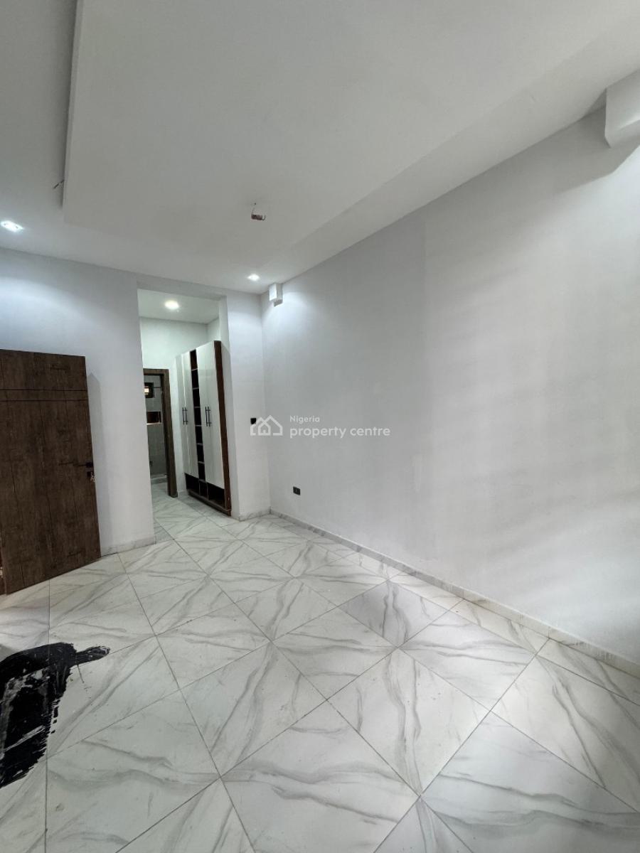 Brand New in Serene Environment, Ikate, Lekki, Lagos, Flat / Apartment for Rent
