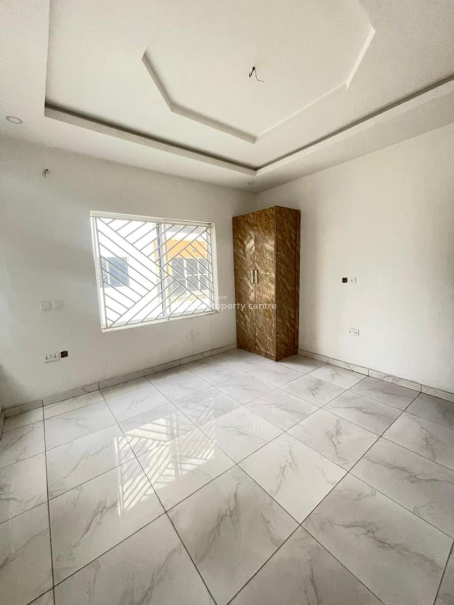 Affordable 2 Bedroom Apartment, Mobil Road, Ilaje, Ajah, Lagos, Flat / Apartment for Sale