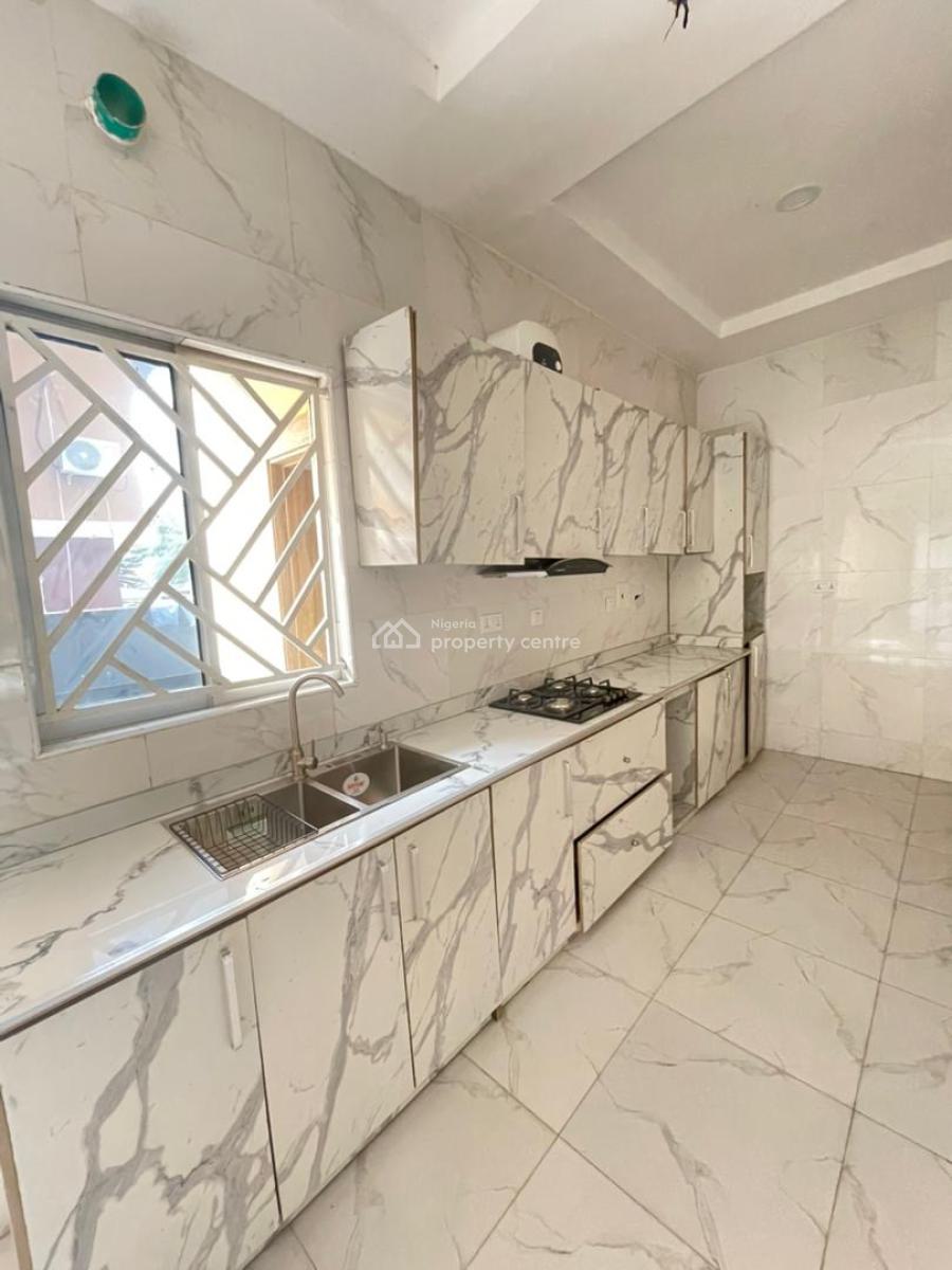 Affordable 2 Bedroom Apartment, Mobil Road, Ilaje, Ajah, Lagos, Flat / Apartment for Sale