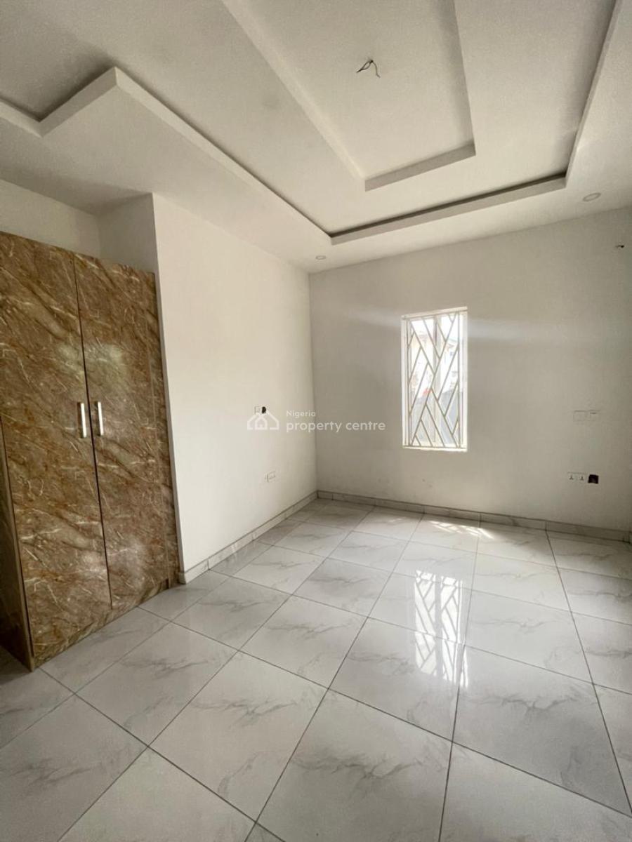 Affordable 2 Bedroom Apartment, Mobil Road, Ilaje, Ajah, Lagos, Flat / Apartment for Sale