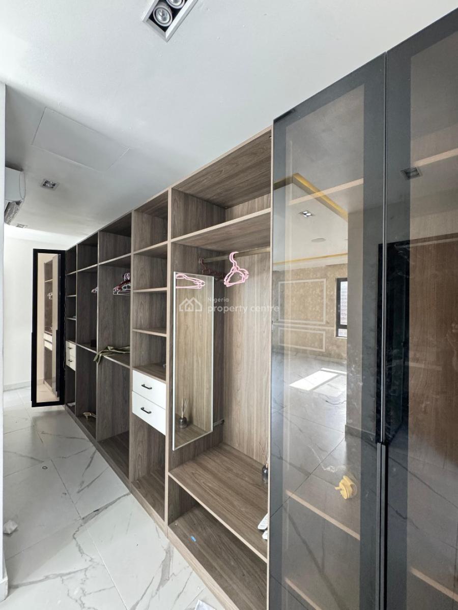 5 Bedroom Self Compound Semi Detached with Swimming Pool, Gym & Bq, 5 Bedroom Self Compound with Swimming Pool, Gym & Bq in Old Ikoyi, Ikoyi, Lagos, Detached Duplex for Sale
