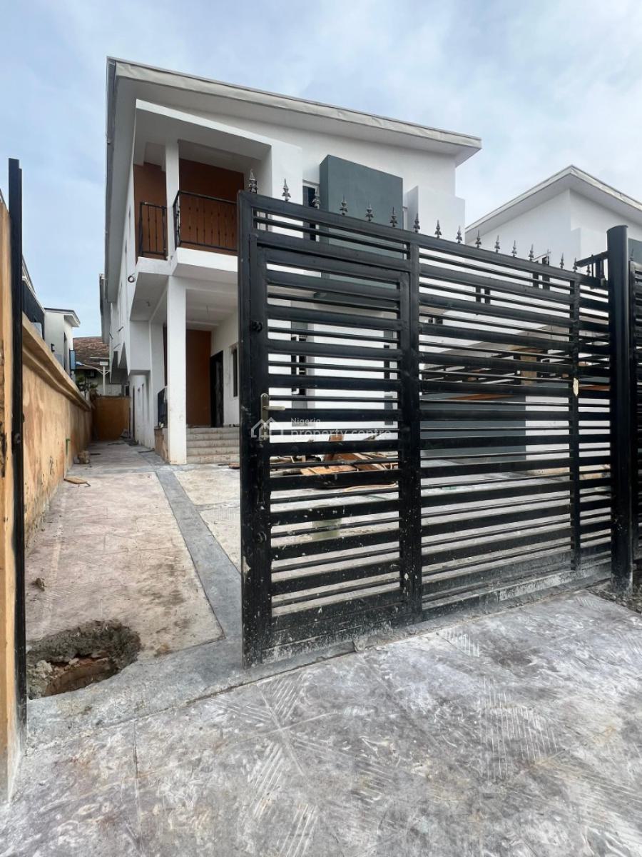 Alluring 4-bedroom Semi-detached Duplex + Bq, Serene Estate with Top-notch Amenities and Finishing, Maryland, Lagos, Semi-detached Duplex for Sale