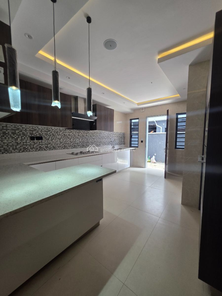 Self Serviced 4bedrooms Semi Detached Duplex with Bq, Behind Zenith Bank, Victoria Island (vi), Lagos, Semi-detached Duplex for Rent