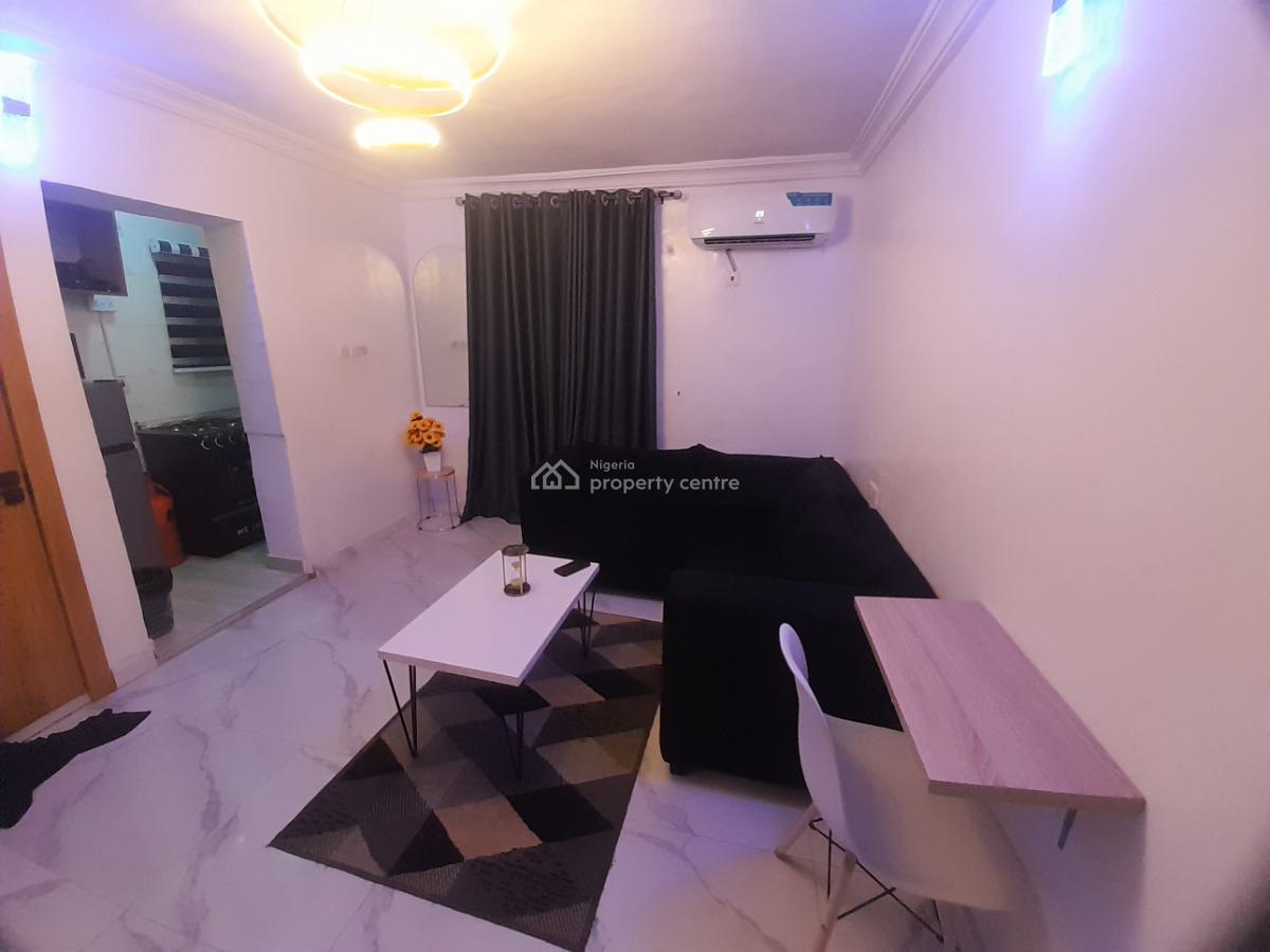 One Bedroom Apartment Staycation Spot with a  City View with Fast Wifi, Near Nike Art Gallery and Lekki Arts Market a Secure Gated Estate, Lekki Phase 1, Lekki, Lagos, Flat / Apartment Short Let