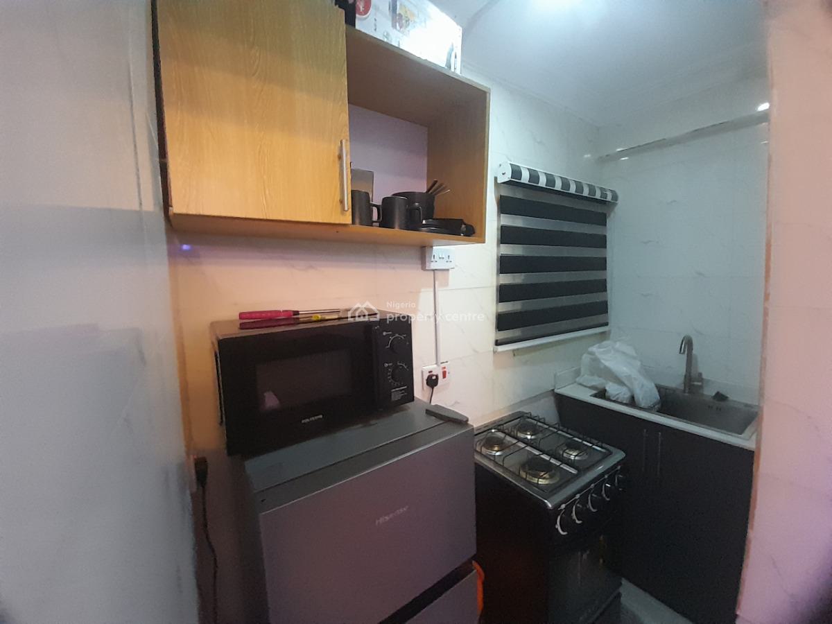 One Bedroom Apartment Staycation Spot with a  City View with Fast Wifi, Near Nike Art Gallery and Lekki Arts Market a Secure Gated Estate, Lekki Phase 1, Lekki, Lagos, Flat / Apartment Short Let