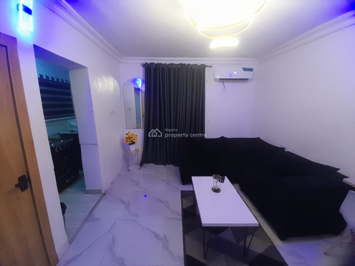 Studio Apartment a Luxury Staycation with a 5-star Comfort and Netflix, Gated Estate Near Nike Art Gallery and Lekki Top Restaurants, Lekki Phase 1, Lekki, Lagos, Flat / Apartment Short Let