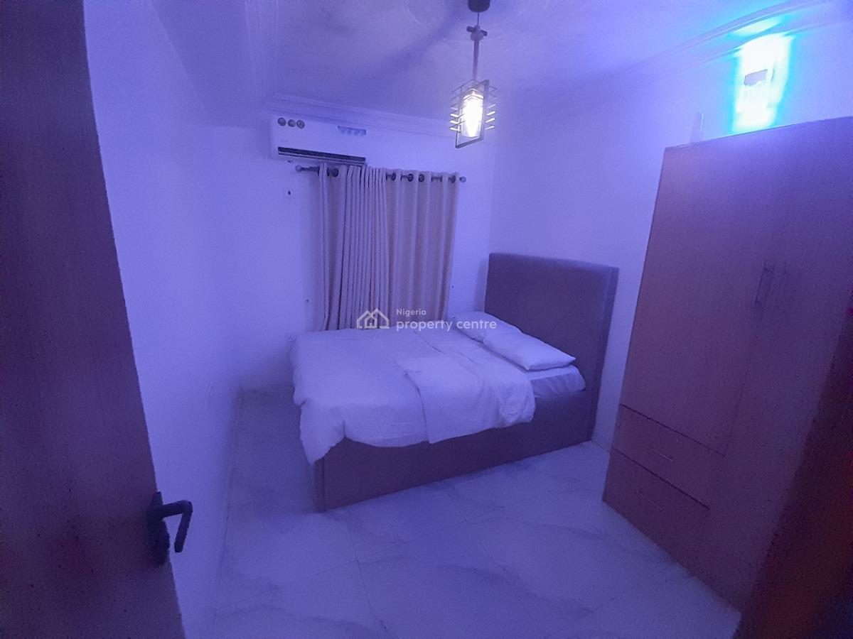 Studio Apartment a Cozy Luxury and Modern Nest for Your Staycation, Surulere, Lagos, Flat / Apartment Short Let