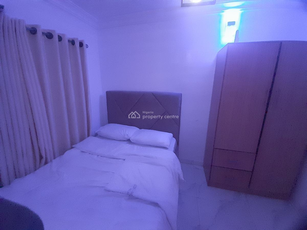 Studio Apartment a Cozy Luxury and Modern Nest for Your Staycation, Surulere, Lagos, Flat / Apartment Short Let