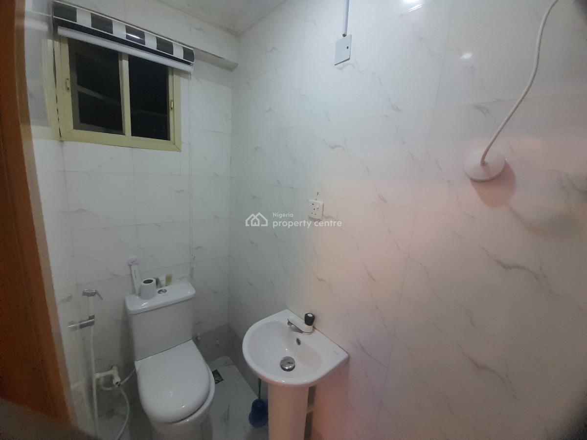 One Bedroom Apartment Luxury Decor Mood Lighting and Netflix for You, Near Shoprite Mall Lounges and Mins to Stadium and Eko Bridge Access, Surulere, Lagos, Flat / Apartment Short Let
