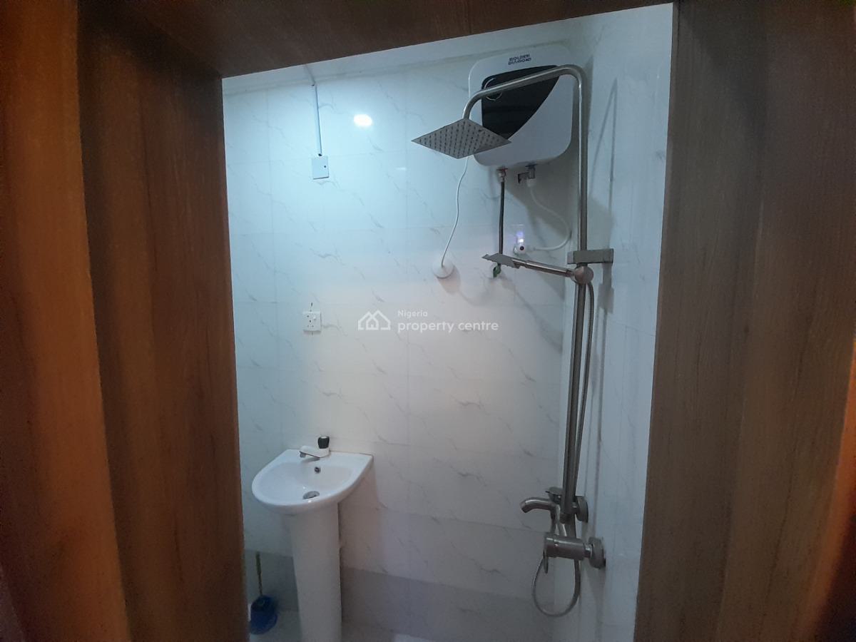 One Bedroom Apartment Fully Serviced Oasis with Housekeeping and Wifi, Surulere, Lagos, Flat / Apartment Short Let