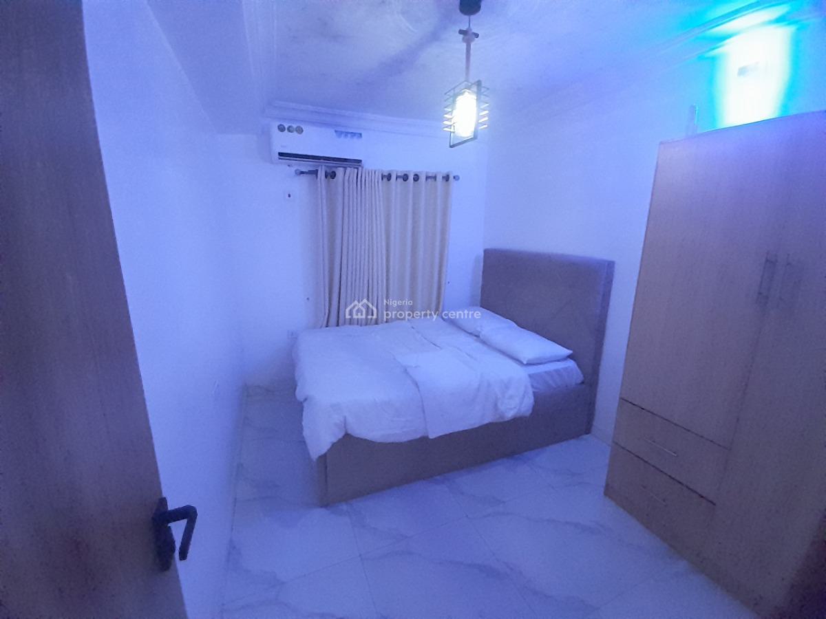 One Bedroom Apartment Fully Serviced Oasis with Housekeeping and Wifi, Surulere, Lagos, Flat / Apartment Short Let