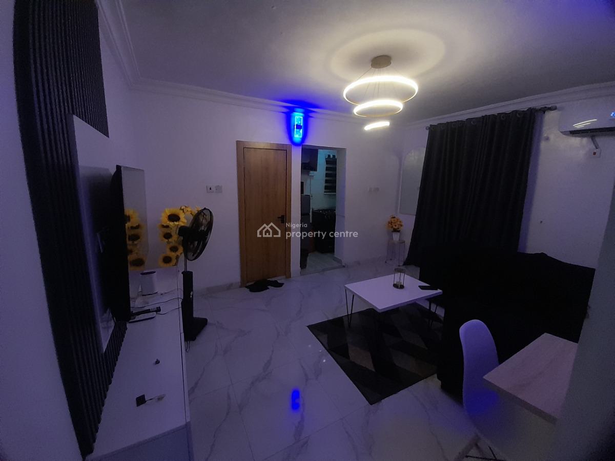 One Bedroom Apartment Luxury Escape Your Private  Relaxation Location, 7 Mins to Ozone Mall Near Top  Eateries and Entertainment Lounges, Akoka, Yaba, Lagos, Flat / Apartment Short Let