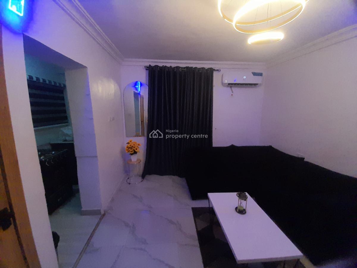One Bedroom Apartment Luxury Escape Your Private  Relaxation Location, 7 Mins to Ozone Mall Near Top  Eateries and Entertainment Lounges, Akoka, Yaba, Lagos, Flat / Apartment Short Let