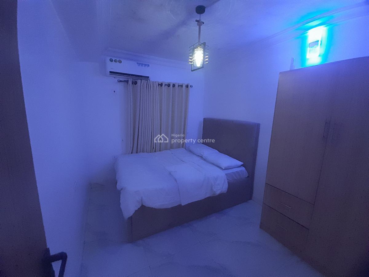 One Bedroom Apartment Luxury Escape Your Private  Relaxation Location, 7 Mins to Ozone Mall Near Top  Eateries and Entertainment Lounges, Akoka, Yaba, Lagos, Flat / Apartment Short Let
