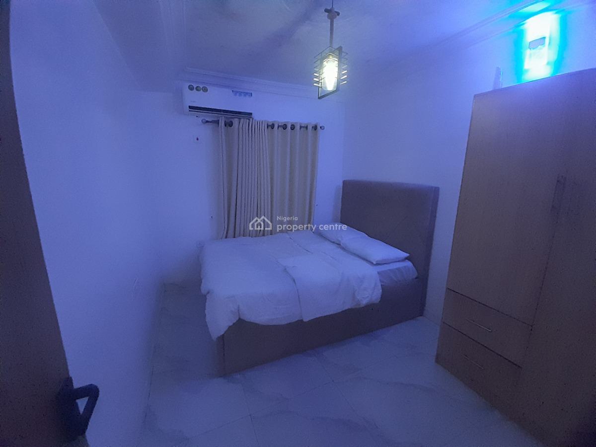 Studio Apartment 24 Hours Power Housekeeping and Entertainment Delight, Mins From Unilag Perfect with Top-notch Security and All Amenities, Akoka, Yaba, Lagos, Flat / Apartment Short Let