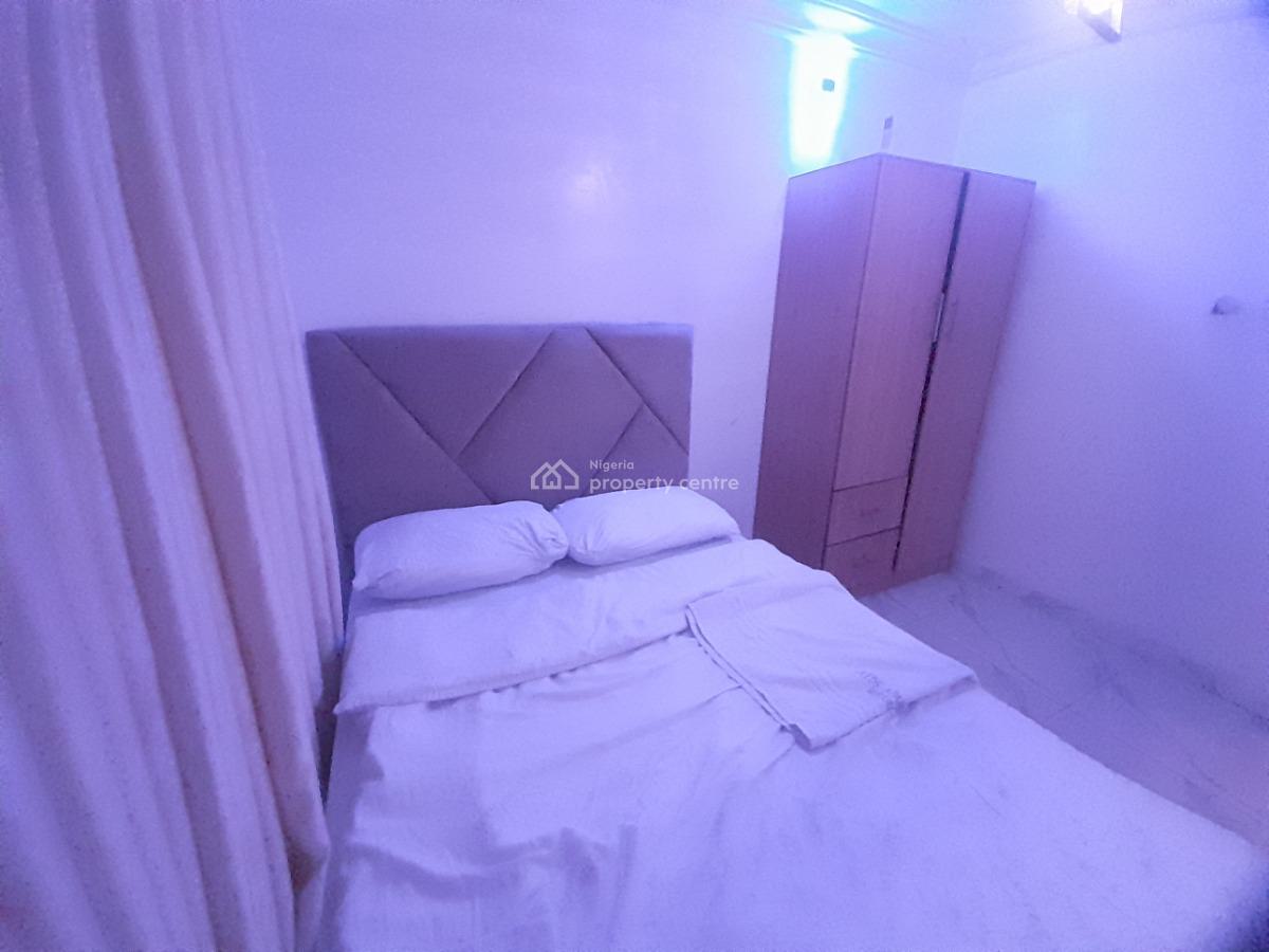 Studio Apartment 24 Hours Power Housekeeping and Entertainment Delight, Mins From Unilag Perfect with Top-notch Security and All Amenities, Akoka, Yaba, Lagos, Flat / Apartment Short Let