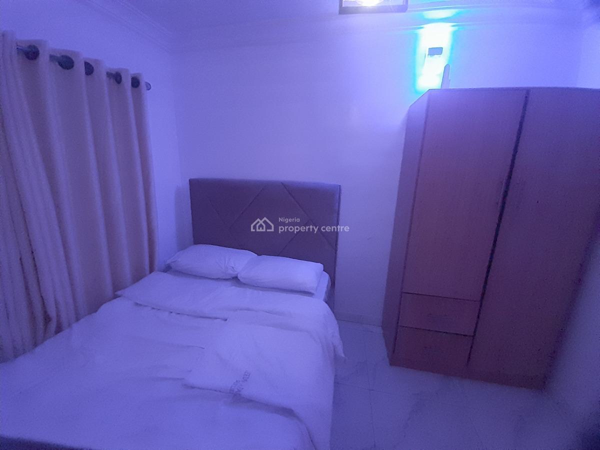 Studio Apartment Fully Luxury Furnished with Smart Tv and Netflix, Secure and Serene Location Close to Top Eateries and Entertainment, Akoka, Yaba, Lagos, Flat / Apartment Short Let