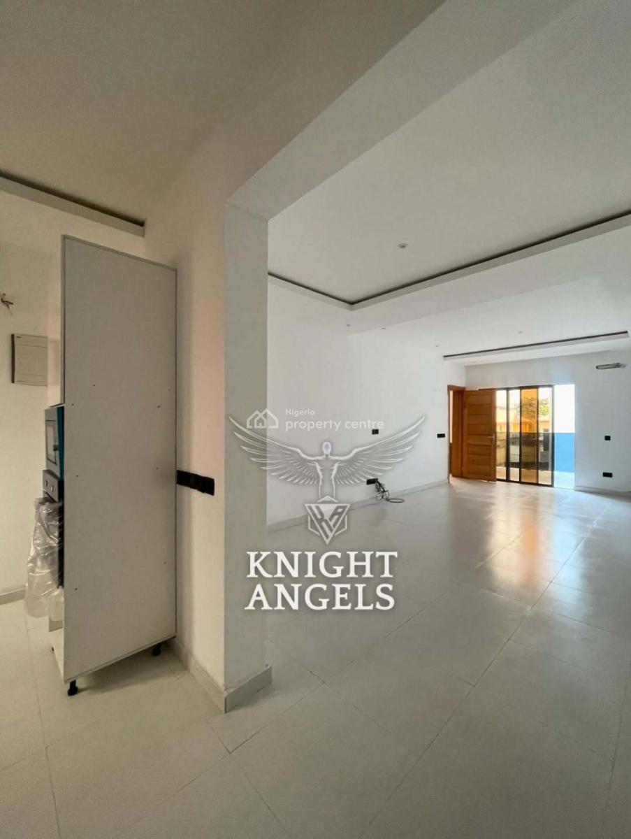 Brand New 3-bedroom Apartment, Lekki Phase 1, Lekki, Lagos, Flat / Apartment for Rent