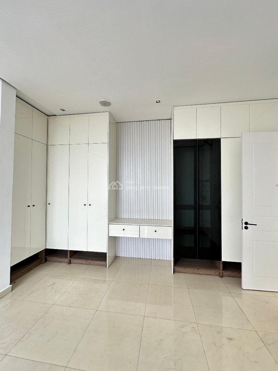 Luxury 3 Bedroom Apartment + Pool, Elevator and Gym, Few Minutes Drive From The Palms Shopping Mall, Lekki Phase 1, Lekki, Lagos, House for Sale