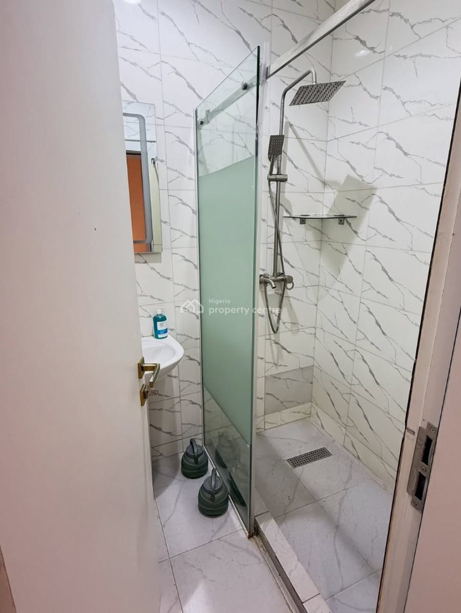 Fully Furnished 3 Bedrooms Flat in an Estate (, Katampe (main), Katampe, Abuja, Flat / Apartment for Rent