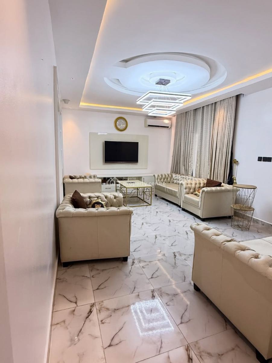 Fully Furnished 3 Bedrooms Flat in an Estate (, Katampe (main), Katampe, Abuja, Flat / Apartment for Rent