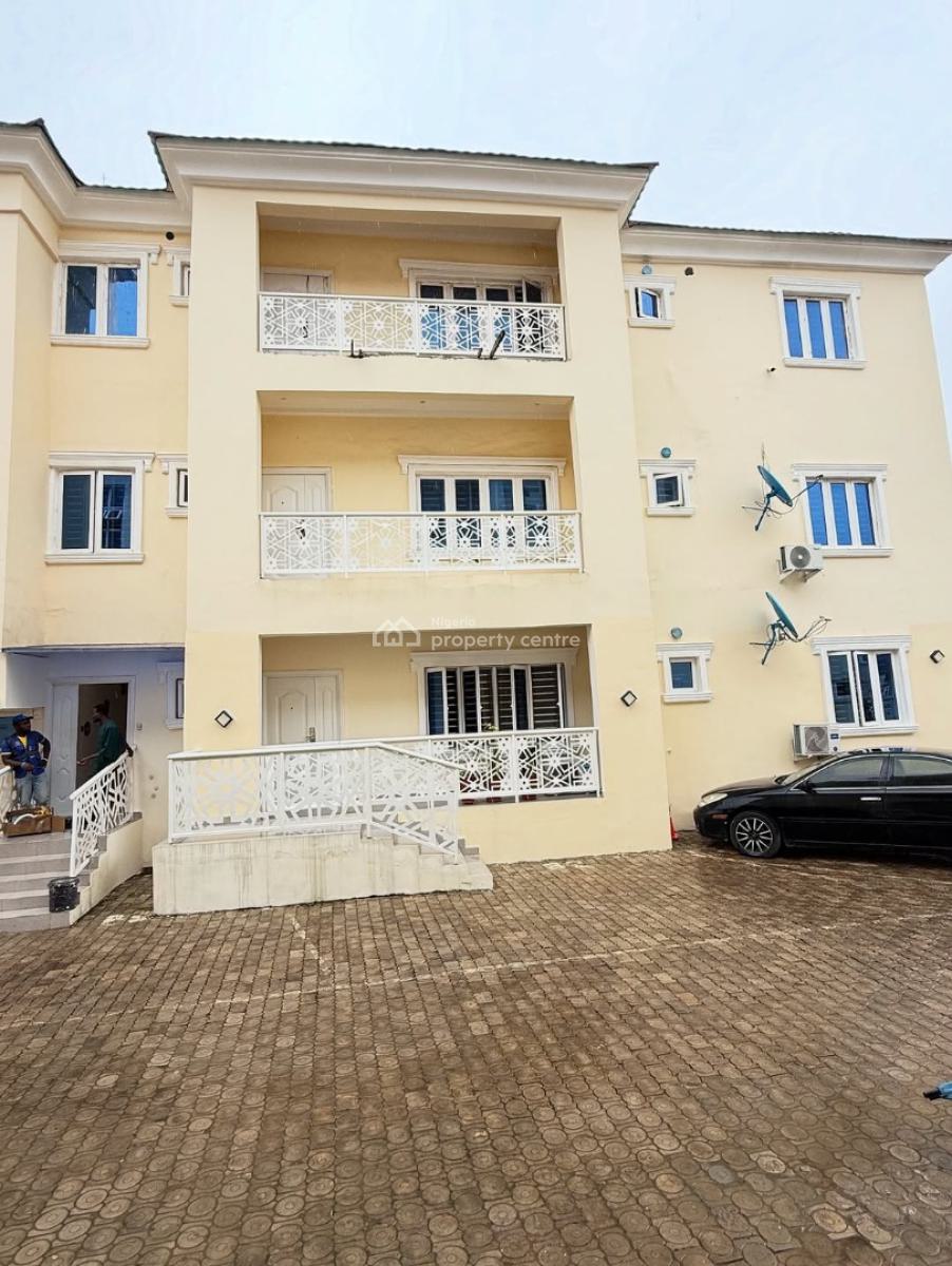 Fully Furnished 3 Bedrooms Flat in an Estate (, Katampe (main), Katampe, Abuja, Flat / Apartment for Rent