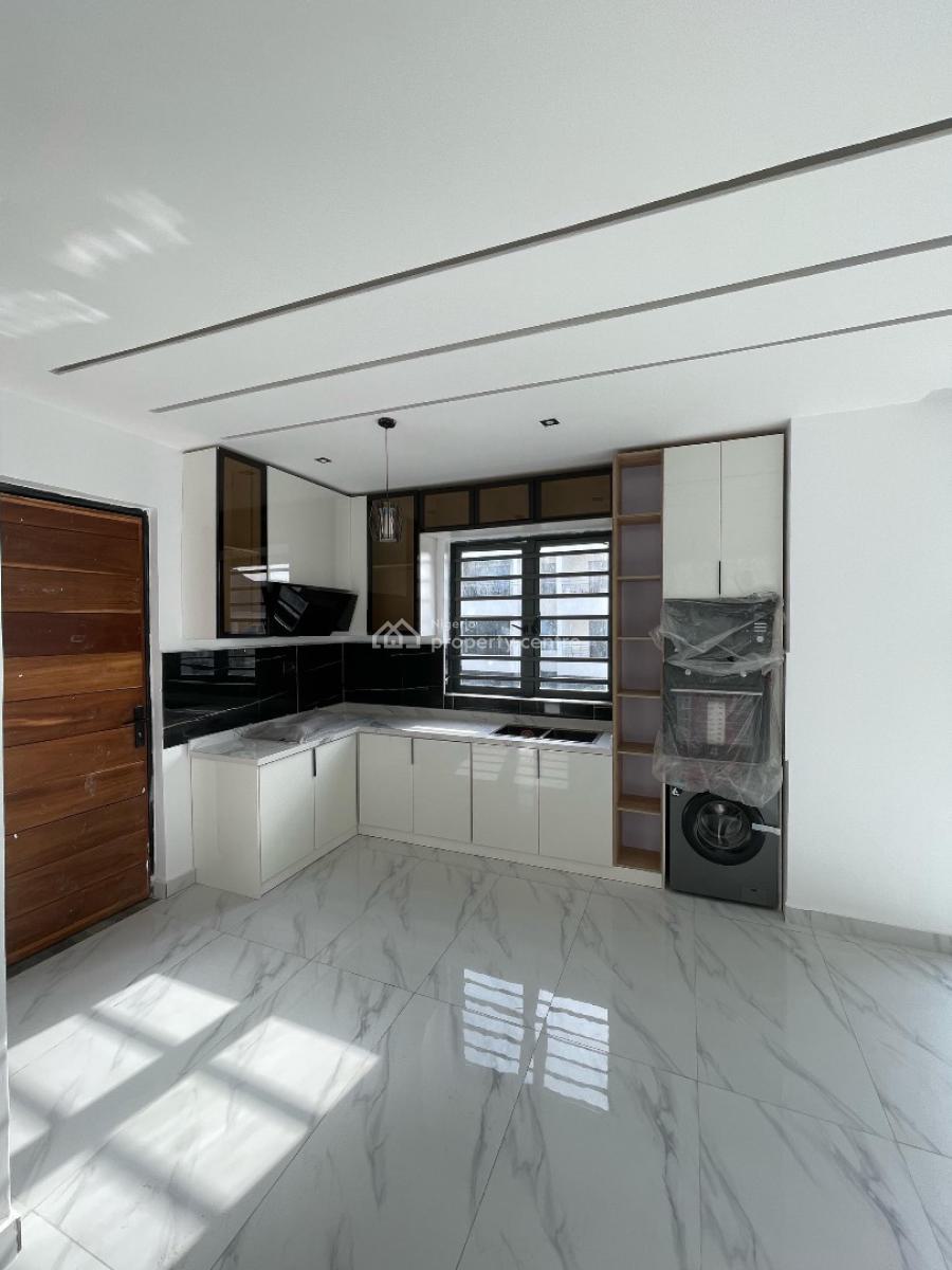 Amazing 2 Bedroom Apartment with a Pool, Ikate, Lekki, Lagos, Flat / Apartment for Sale