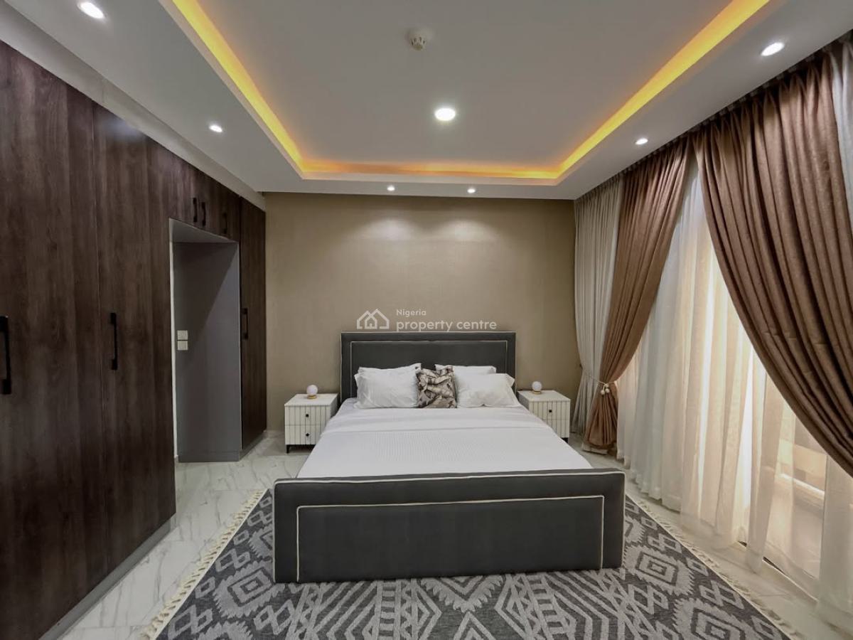 3 Bedroom Luxurious Apartment in a Prestigious Neighborhood, Banana Island Road, Ikoyi, Lagos, Flat / Apartment Short Let