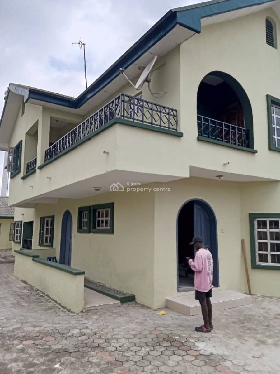 4 Bedroom Flat Apartment @ Magodo Phase 1 Gra., Magodo Phase 1, Gra Phase 1, Magodo, Lagos, Flat / Apartment for Rent
