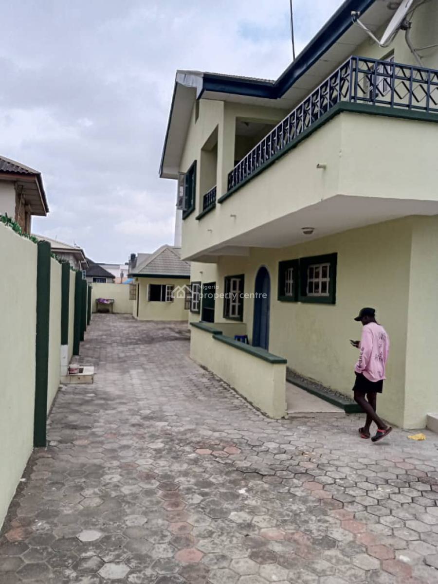 4 Bedroom Flat Apartment @ Magodo Phase 1 Gra., Magodo Phase 1, Gra Phase 1, Magodo, Lagos, Flat / Apartment for Rent