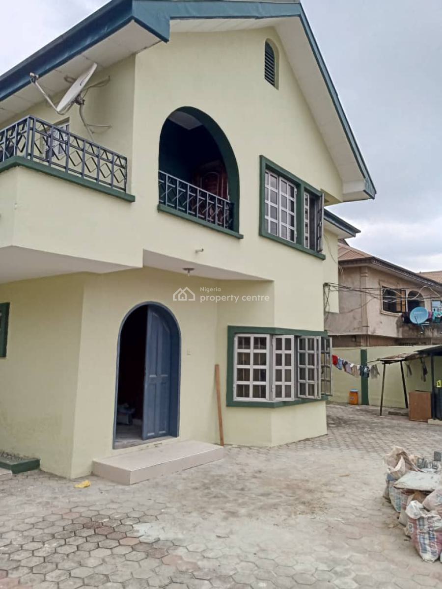 4 Bedroom Flat Apartment @ Magodo Phase 1 Gra., Magodo Phase 1, Gra Phase 1, Magodo, Lagos, Flat / Apartment for Rent