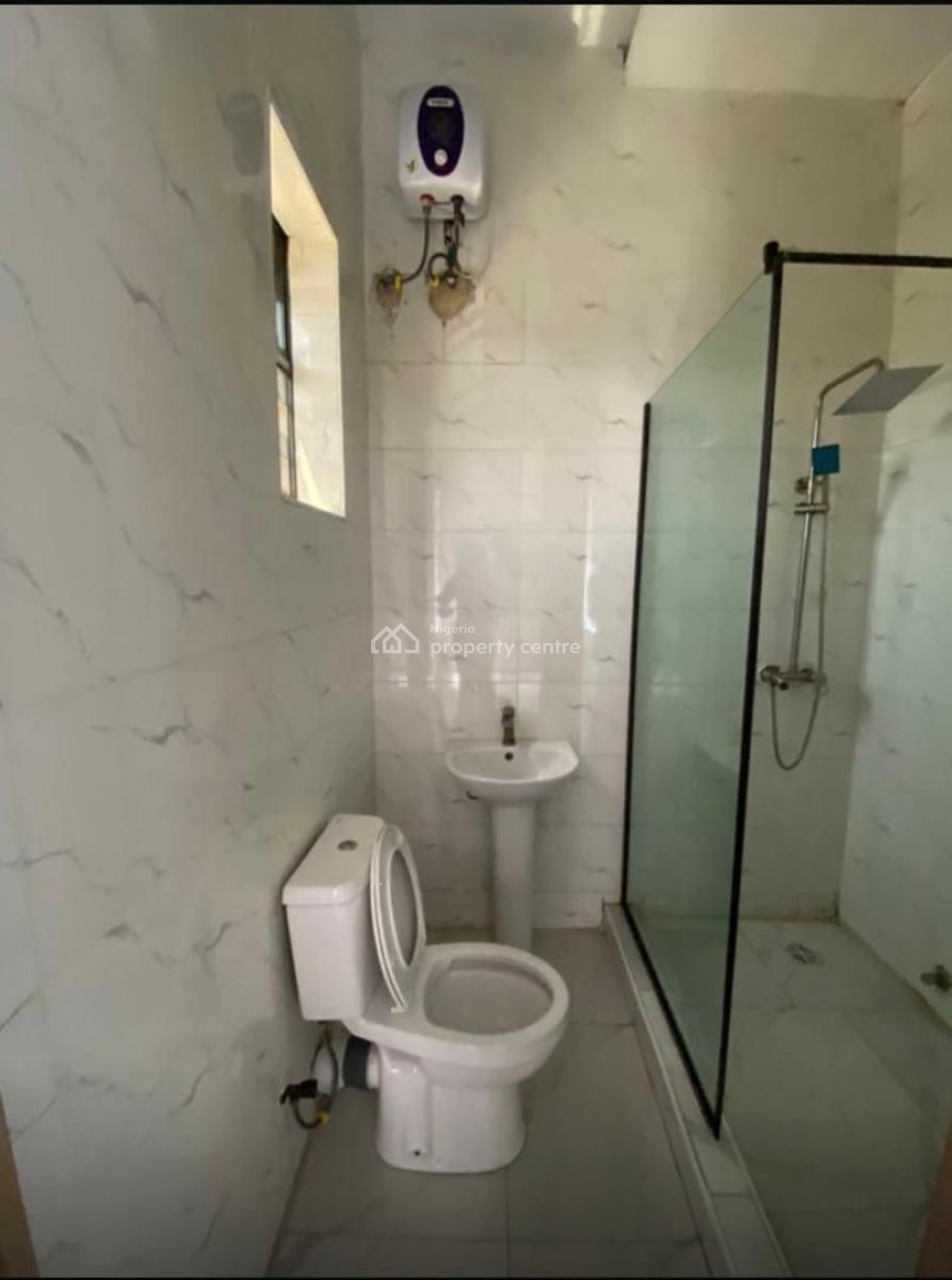 Standard Shared Apartment Comes with Ac (upstairs), Oba Anmusa Estate , Very Close to The Estate Gate, Agungi, Lekki, Lagos, Self Contain (single Rooms) for Rent