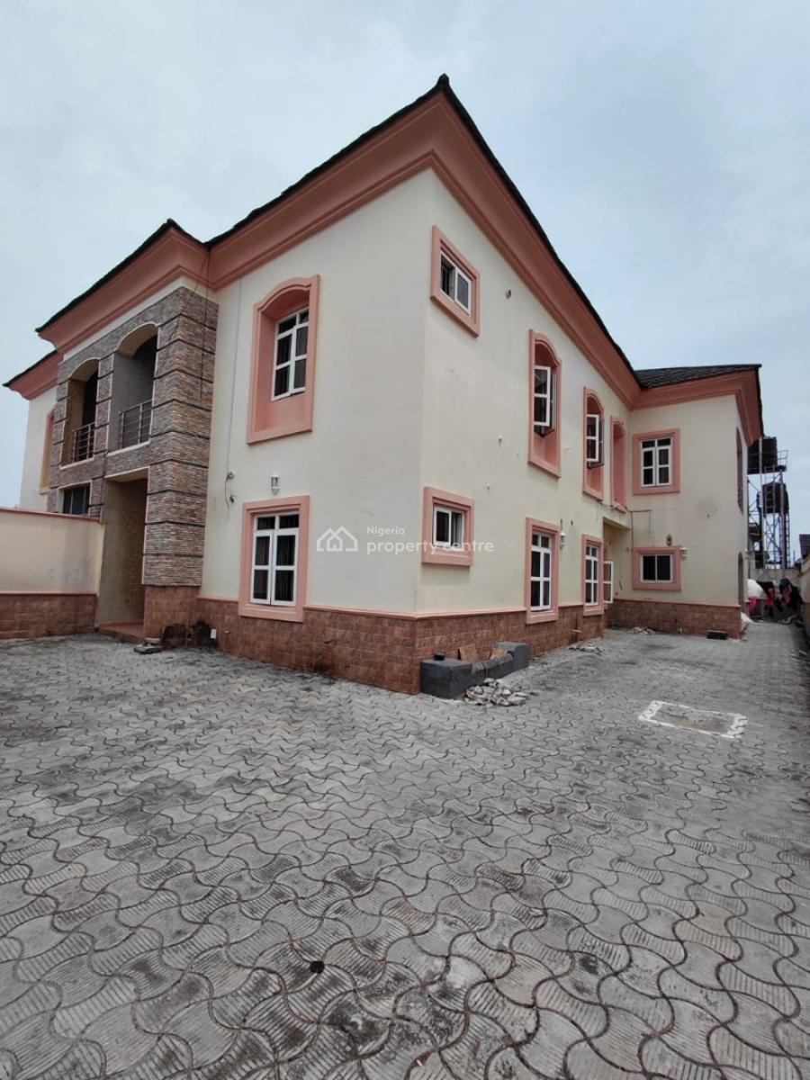 4bedroom with Bq, Lekki Phase 1, Lekki, Lagos, Semi-detached Duplex for Rent