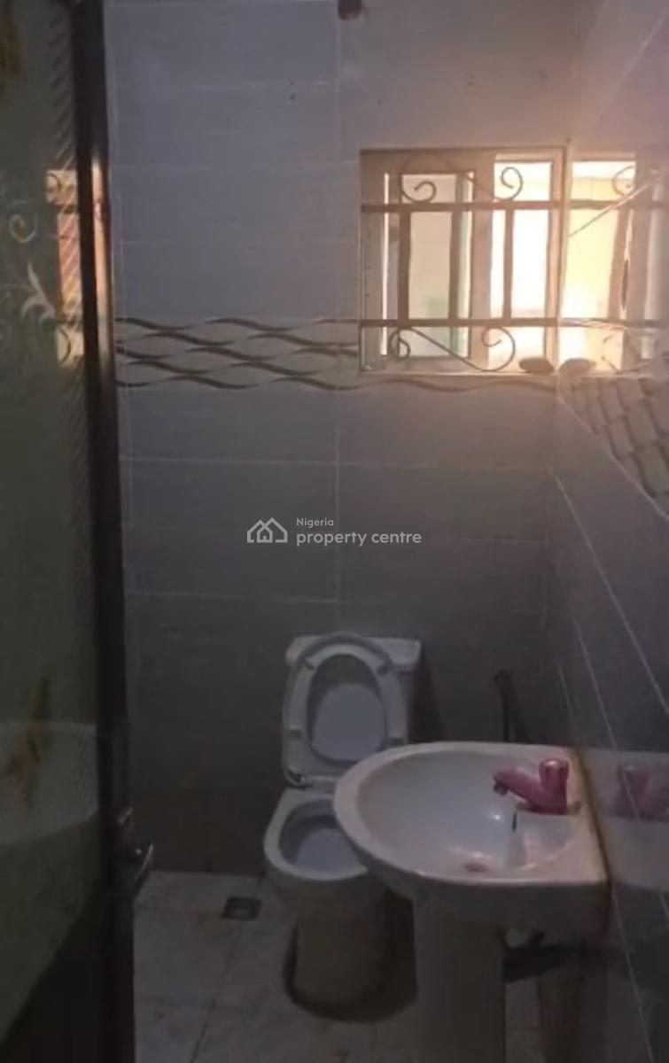Standard 3 Bedroom Apartment in a Serene Environment, Inside an Estate Along Sunnyvale Expressway, Tarred Road, Galadimawa, Abuja, Flat / Apartment for Rent