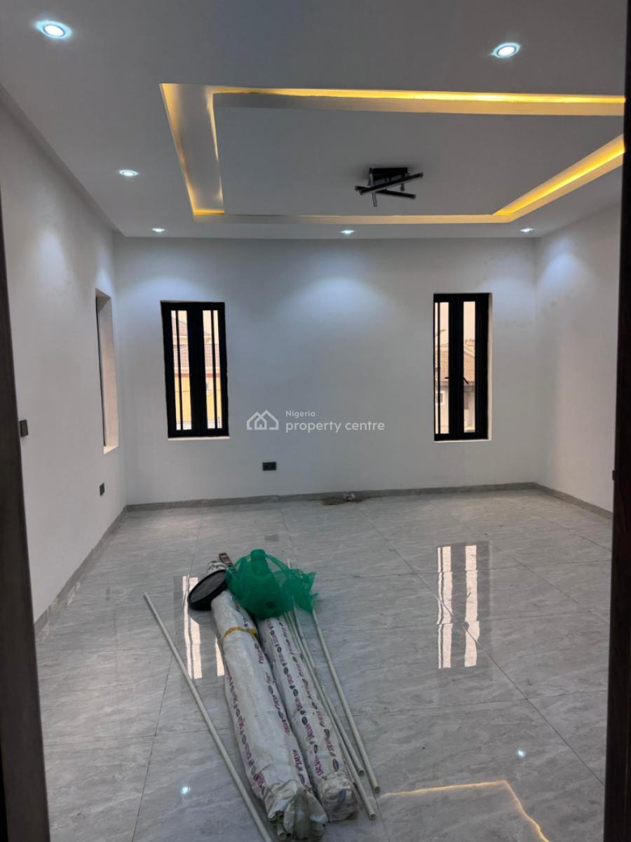 Contemporary 4-bedroom Fully Detached Duplex with Bq    Price: ₦320, Ogba, Ikeja, Lagos, Detached Duplex for Sale