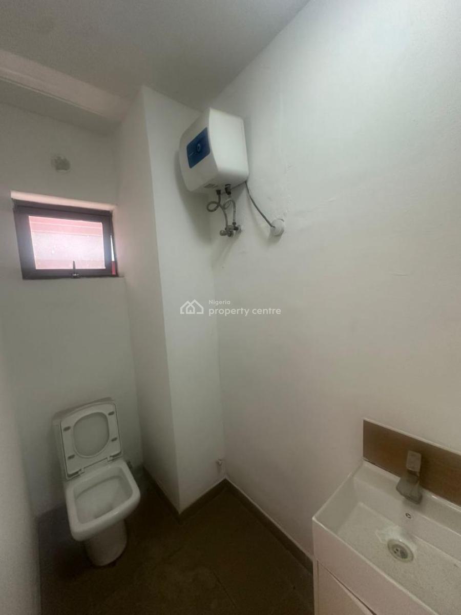 a Tenanted 3 Bedroom Penthouse Investment Property Is Available, Victoria Island (vi), Lagos, Flat / Apartment for Sale