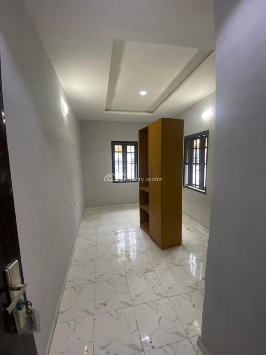 Relatively New Self Serviced 3 Bedroom Apartment in Ikate Lekki, By Prime Waters Garden Ikate Elegushi Lekki, Ikate Elegushi, Lekki, Lagos, Flat / Apartment for Rent