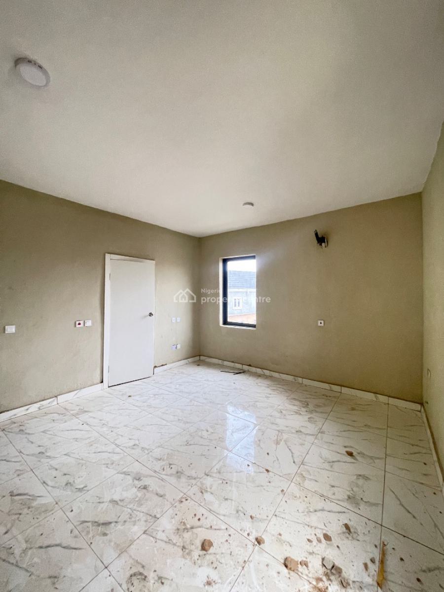 Luxurious Most Spacious 3 Bedrooms Apartment on The Mainland, Off Ogunlana Drive, Surulere, Lagos, Flat / Apartment for Sale